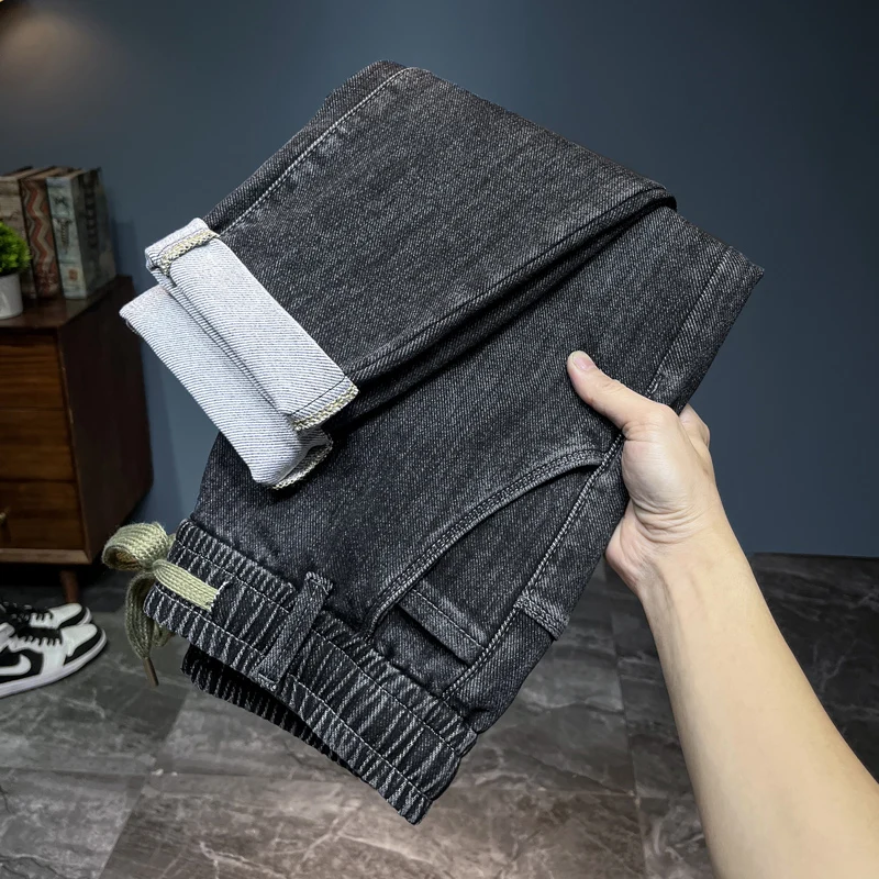 Streetwear Brand Jeans - กางเกงยีนส์ผู้ชายแบรนด์ดัง รุ่นใหม่ สำหรับฤดูใบไม้ร่วง สีดำเทา ทรงสลิมตรง ผ้ายืด