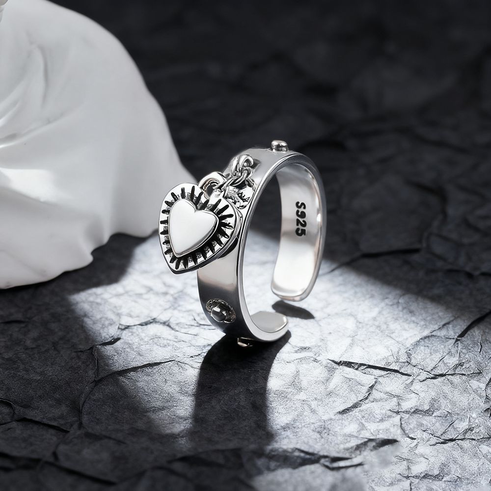 เงินแท้ 925 รูปหัวใจ ​ แหวนปรั - Chrome Hearts Ring บทวิจารณ์และราคา