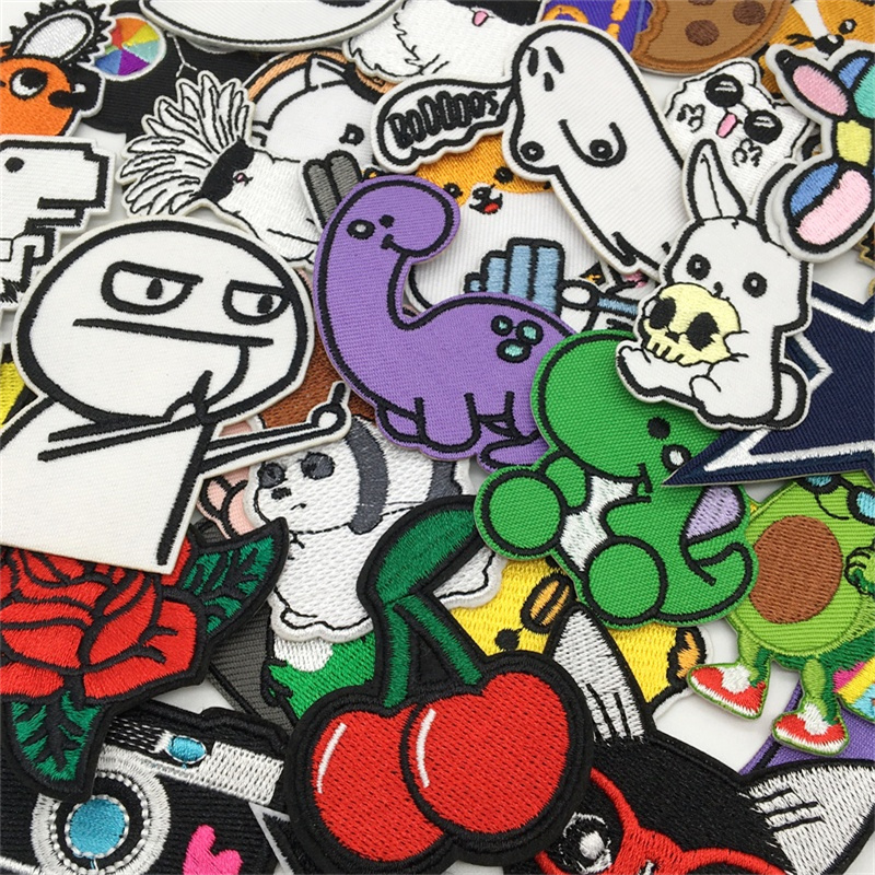 10/15ชิ้นแผ่นผ้าเย็บปักลายการ์ - Streetwear Brand Stickers บทวิจารณ์และราคา